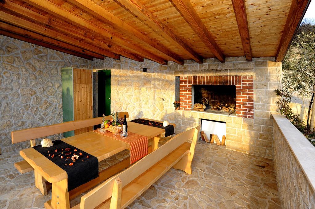Holiday Home Mirna Vala セヴィド エクステリア 写真