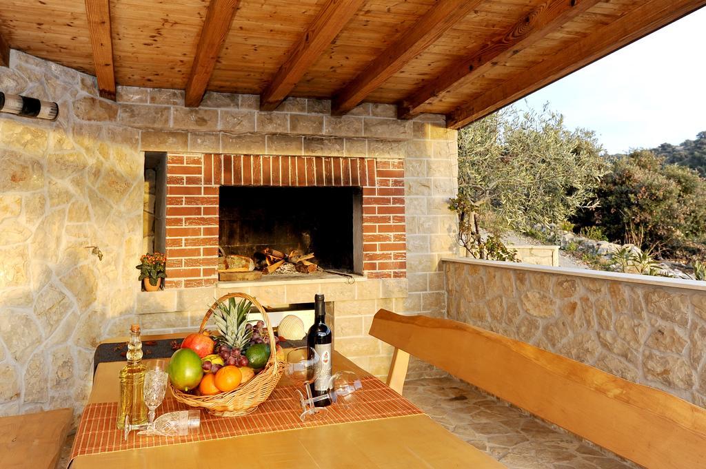 Holiday Home Mirna Vala セヴィド エクステリア 写真