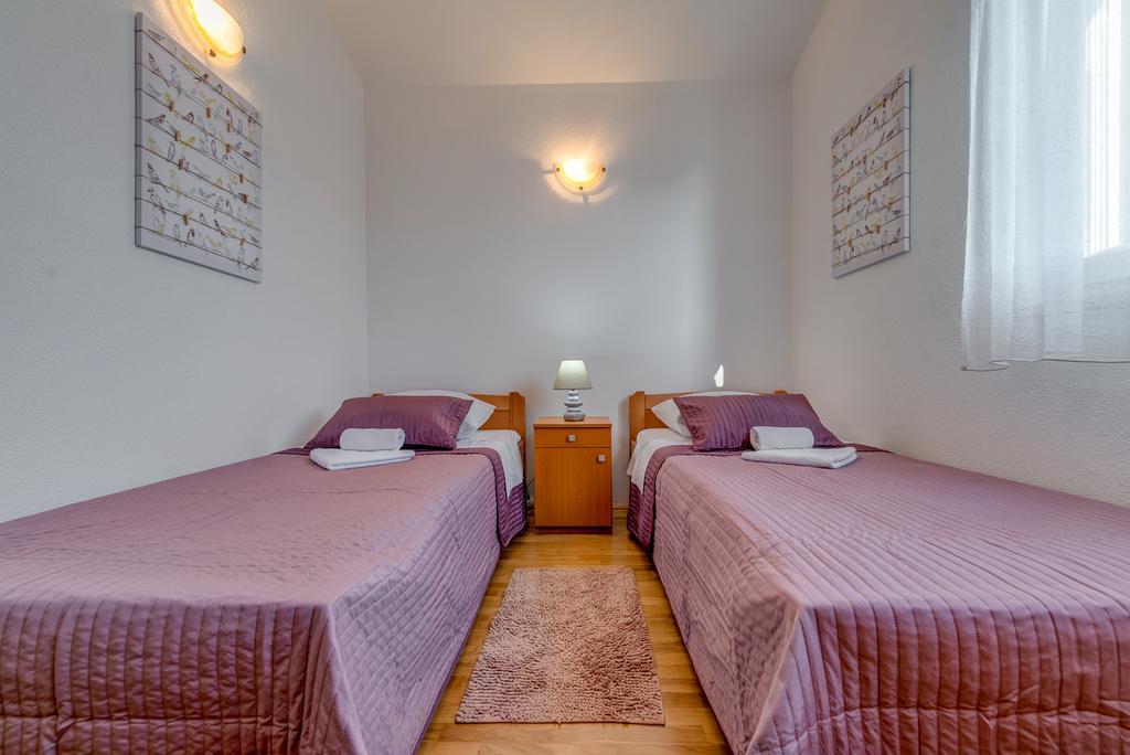 Holiday Home Mirna Vala セヴィド エクステリア 写真
