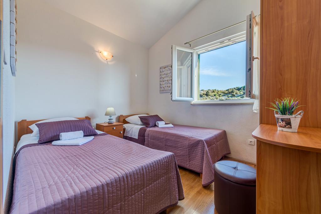 Holiday Home Mirna Vala セヴィド エクステリア 写真