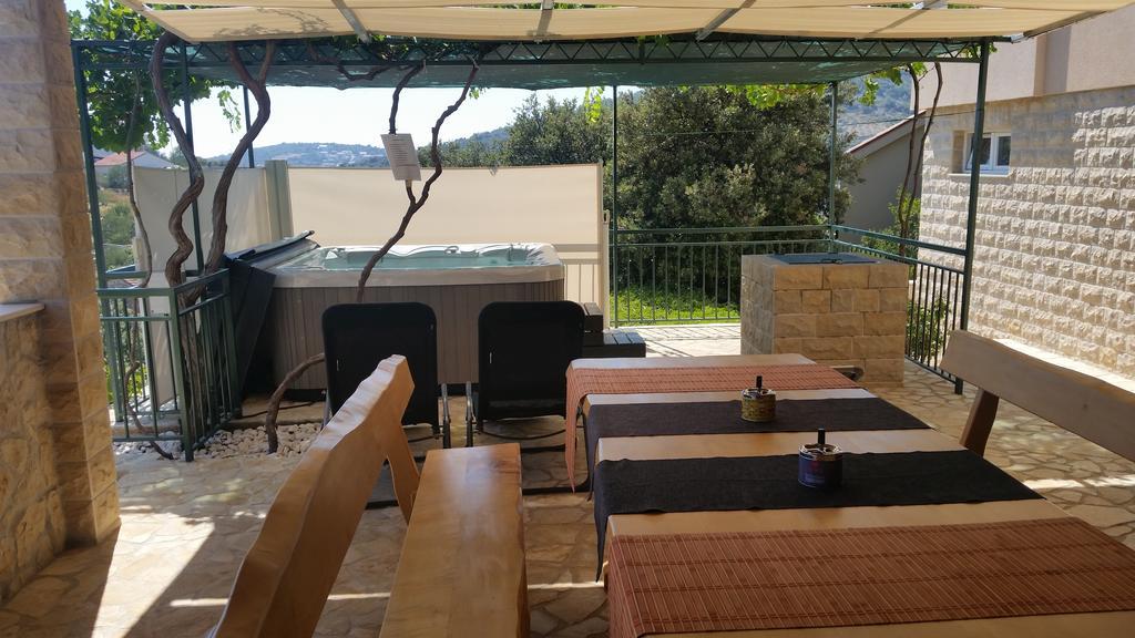Holiday Home Mirna Vala セヴィド エクステリア 写真