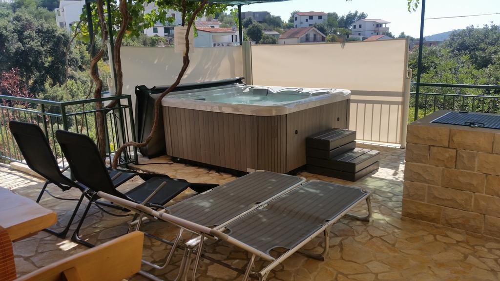 Holiday Home Mirna Vala セヴィド エクステリア 写真