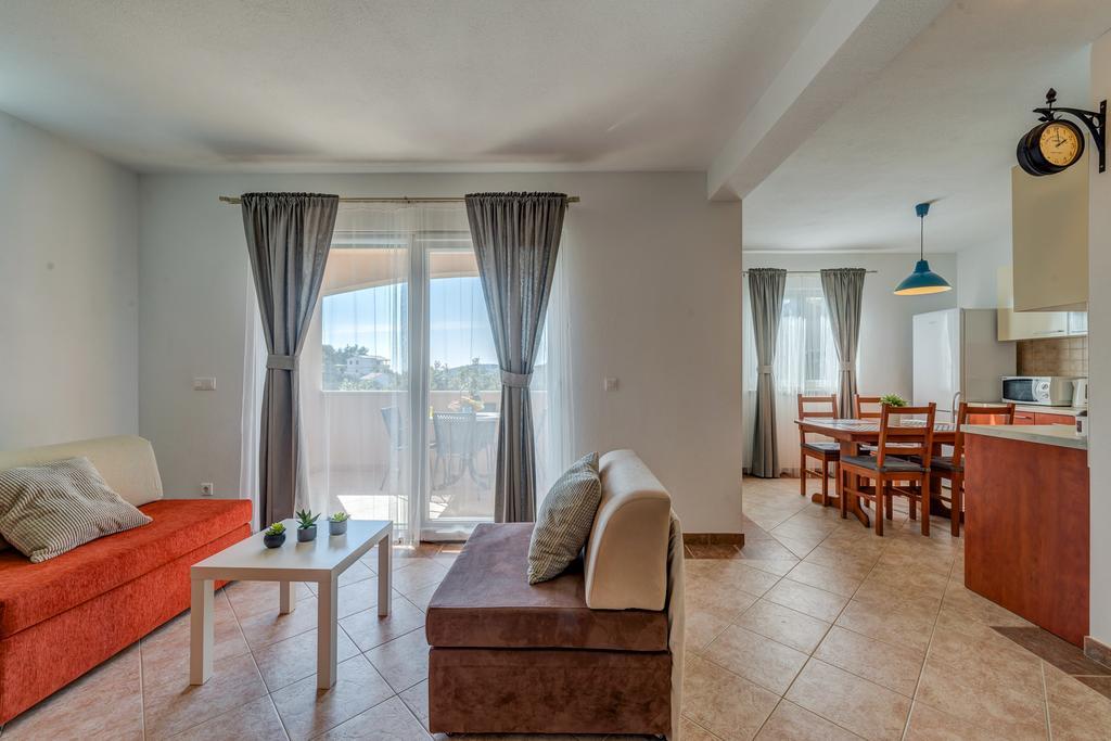 Holiday Home Mirna Vala セヴィド エクステリア 写真