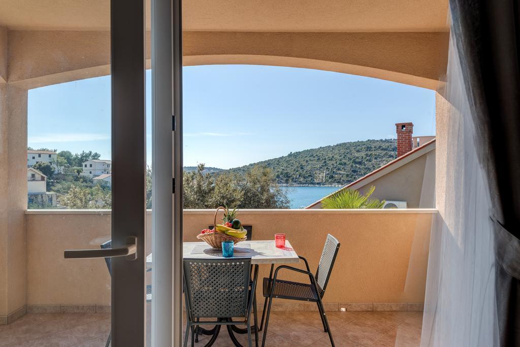 Holiday Home Mirna Vala セヴィド エクステリア 写真